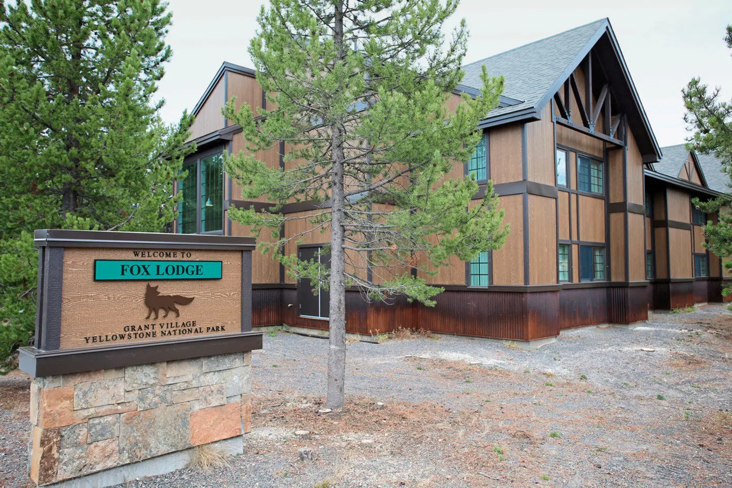 Grant Village EXTERIOR