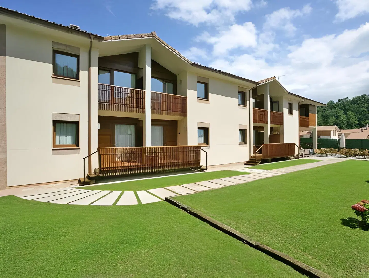 Apartahotel La Barzana EXTERIOR