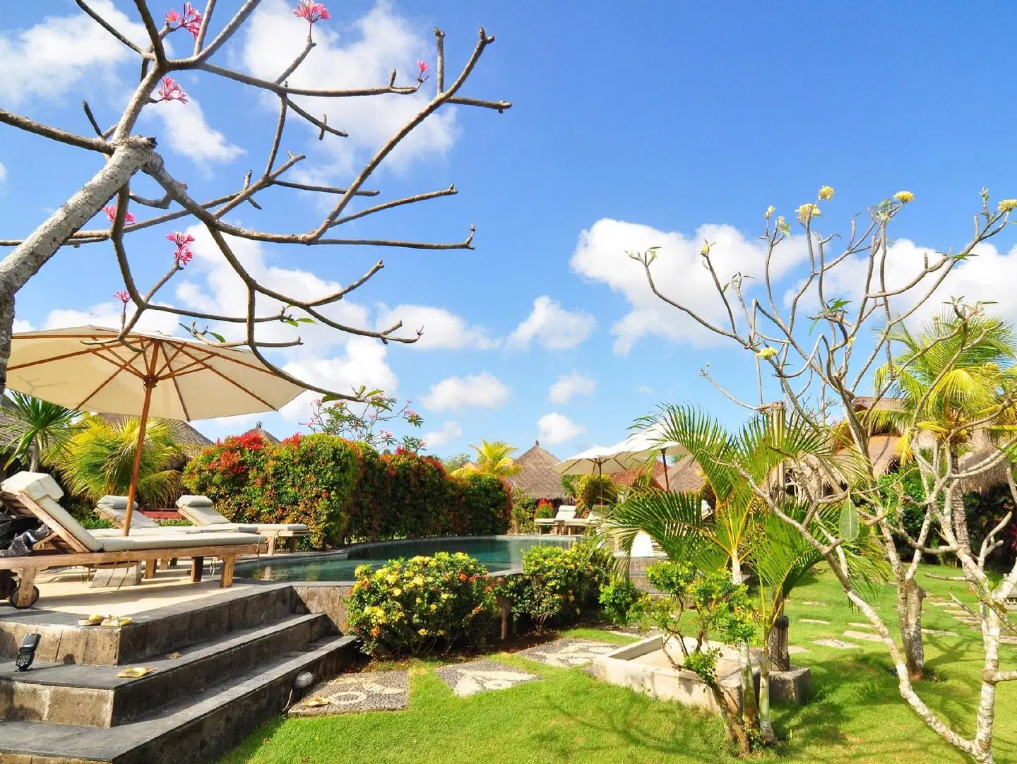 Brothers Bungalows Balangan GARDEN