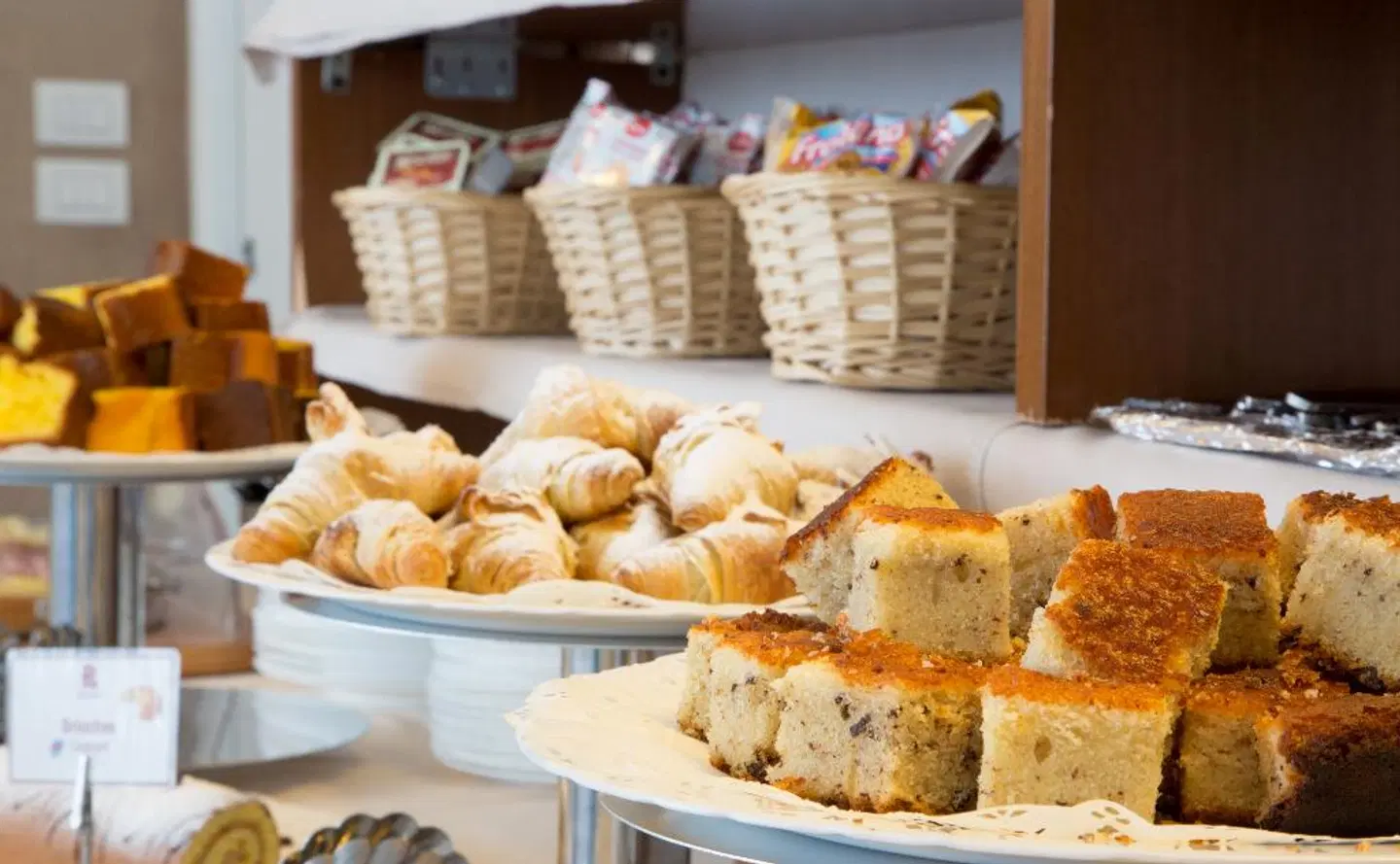 Regal Hotel & Apartments Restaurant