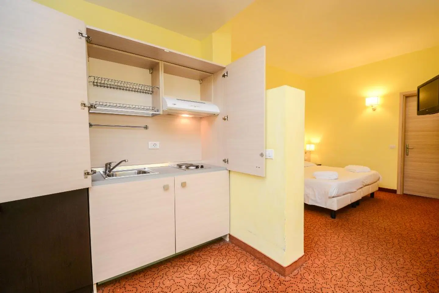 Regal Hotel & Apartments Badezimmer