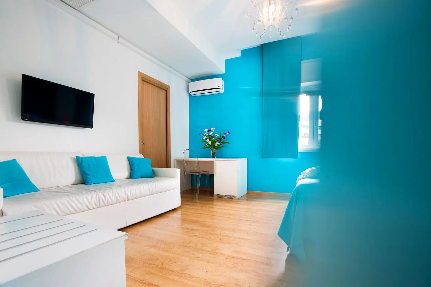 Emily Suites ROOM_EXAMPLE