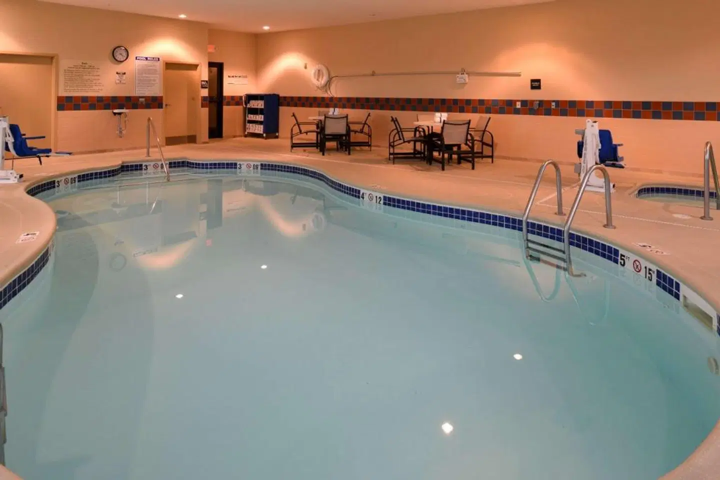 Hampton Inn Lincoln INDOOR_POOL