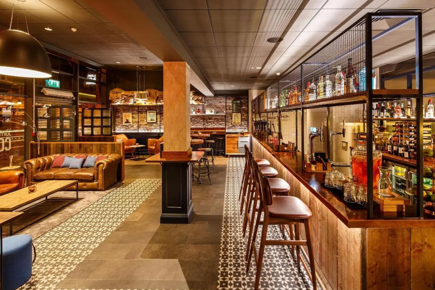 ibis Manchester Centre 96 Portland Street BAR