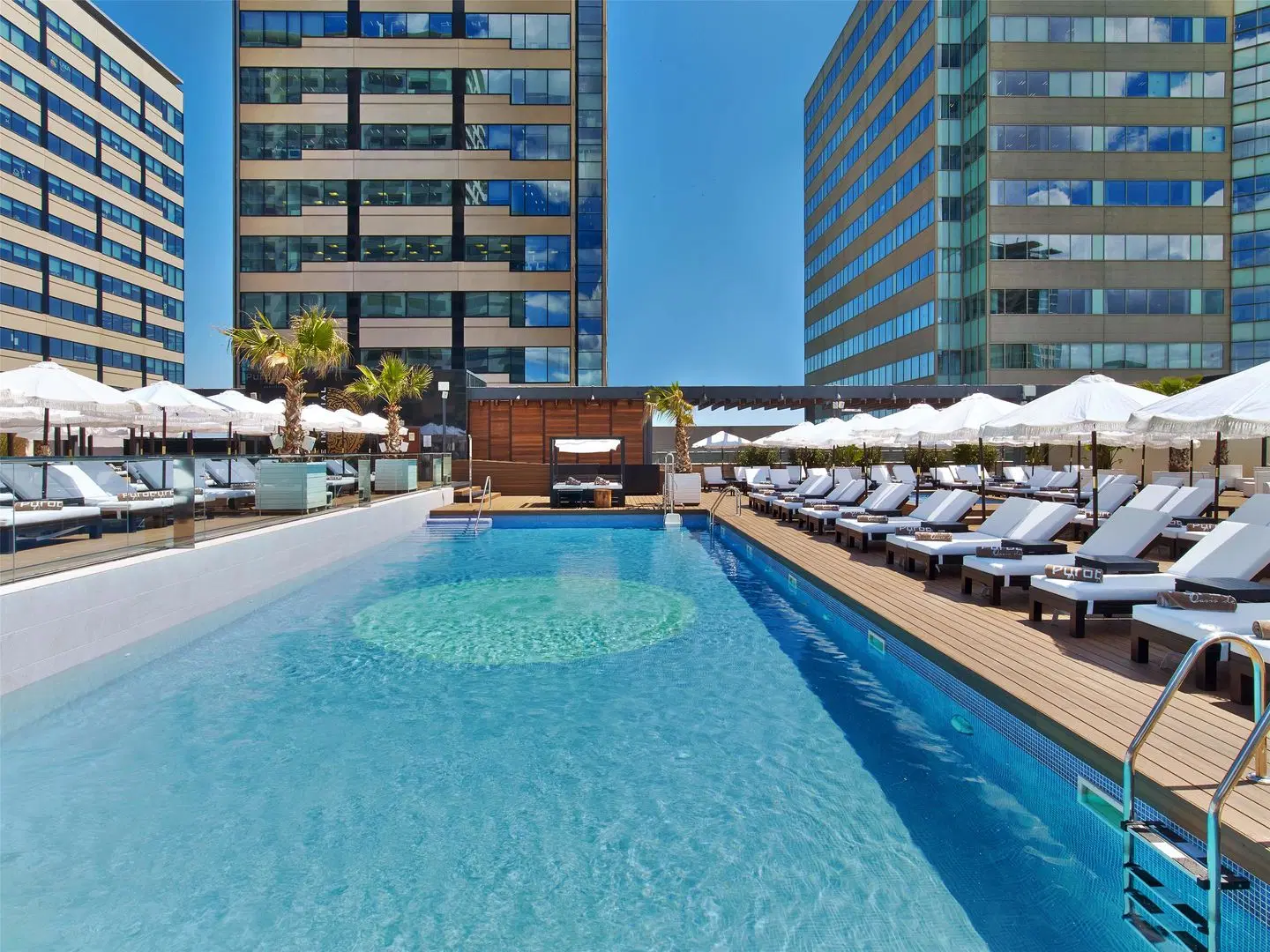 Hilton Diagonal Mar Barcelona OUTDOOR_POOL