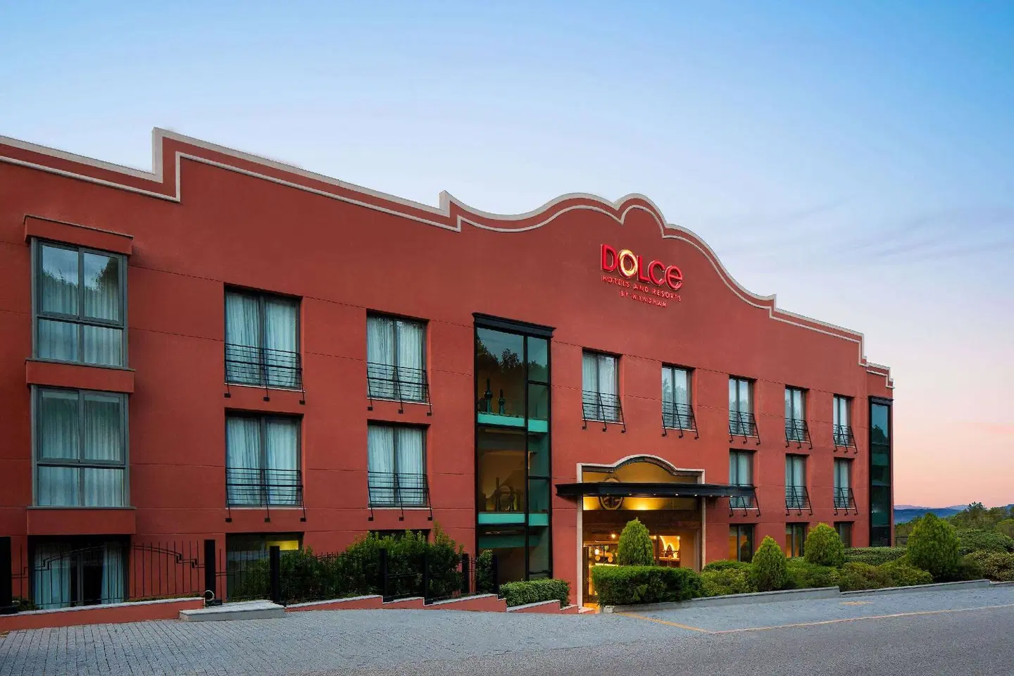 Dolce Barcelona Resort by Wyndham EXTERIOR