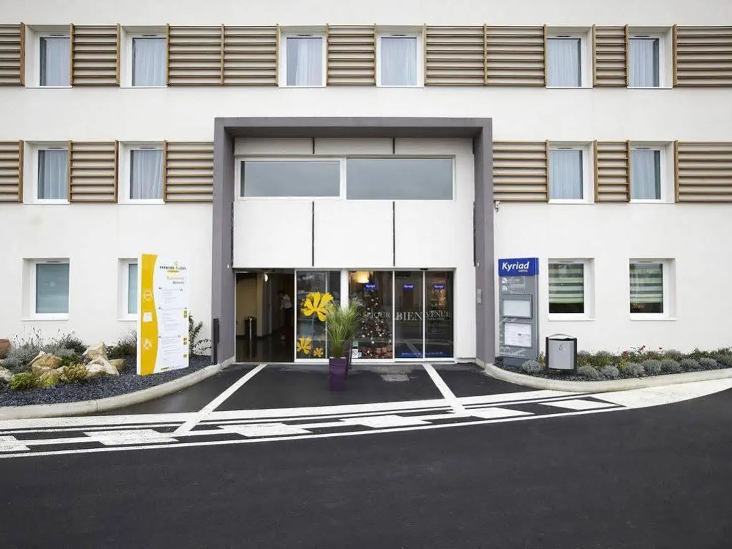 B&B Hotel Paris Nord Gonesse Parc des Expos EXTERIOR