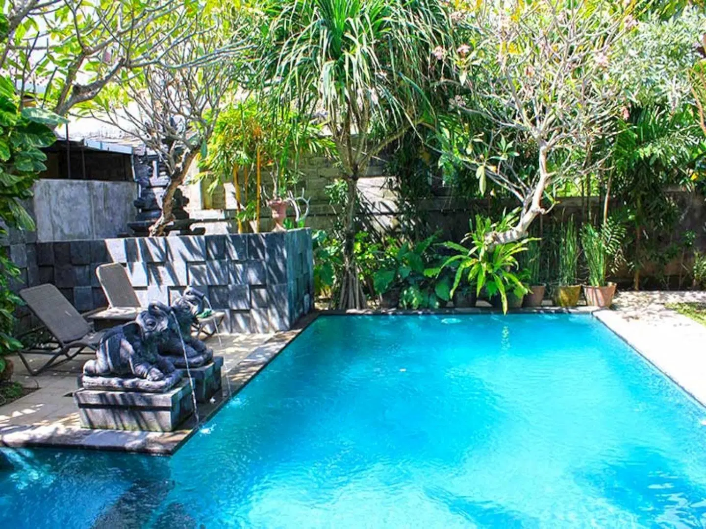 Alami Resort and Restaurant OUTDOOR_POOL