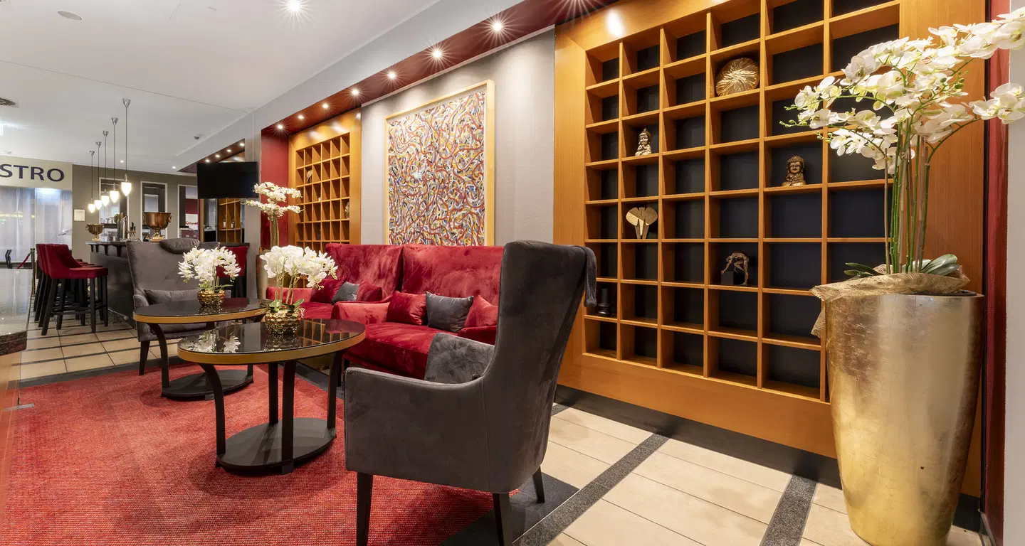PLAZA Premium Köln LOUNGE_LOBBY