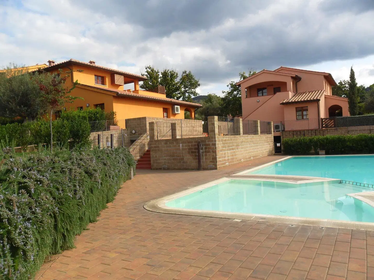 Borgo Etrusco OUTDOOR_POOL