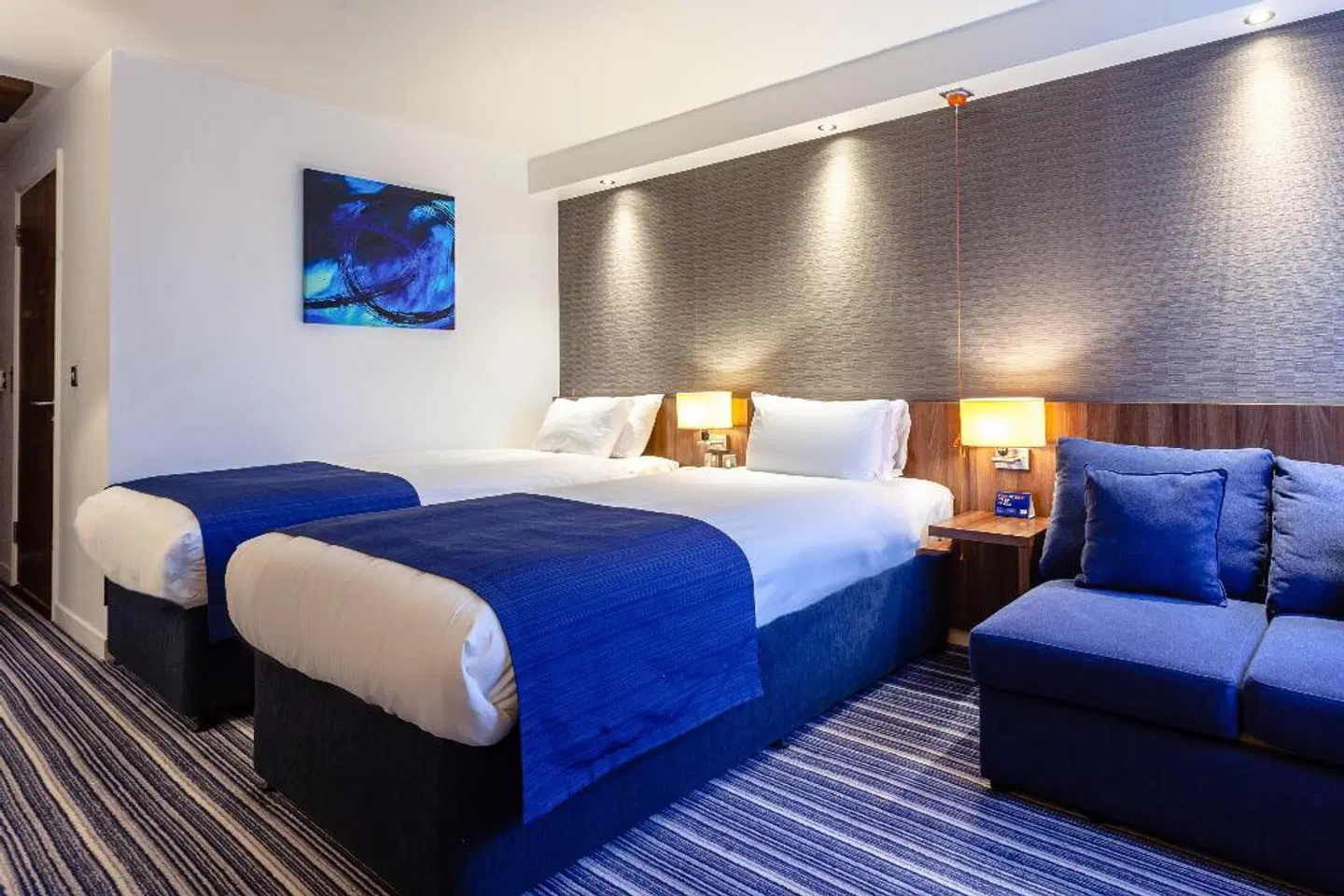 DoubleTree by Hilton Hotel Edinburgh Airport ROOM_EXAMPLE