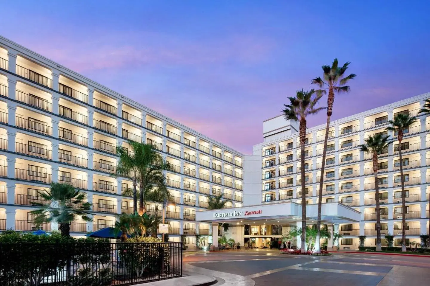 Fairfield Inn by Marriott Anaheim Resort EXTERIOR