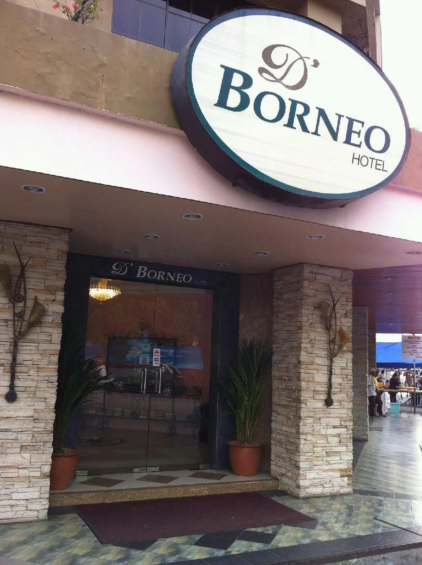 D'Borneo Hotel EXTERIOR