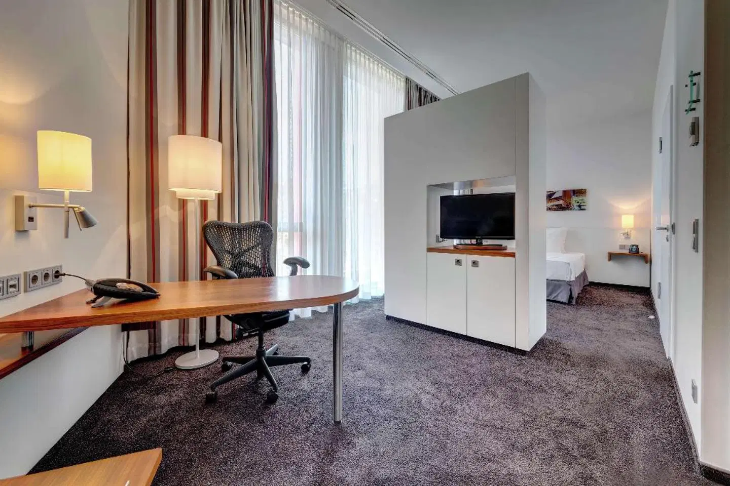 Hilton Garden Inn Stuttgart NeckarPark ROOM_EXAMPLE