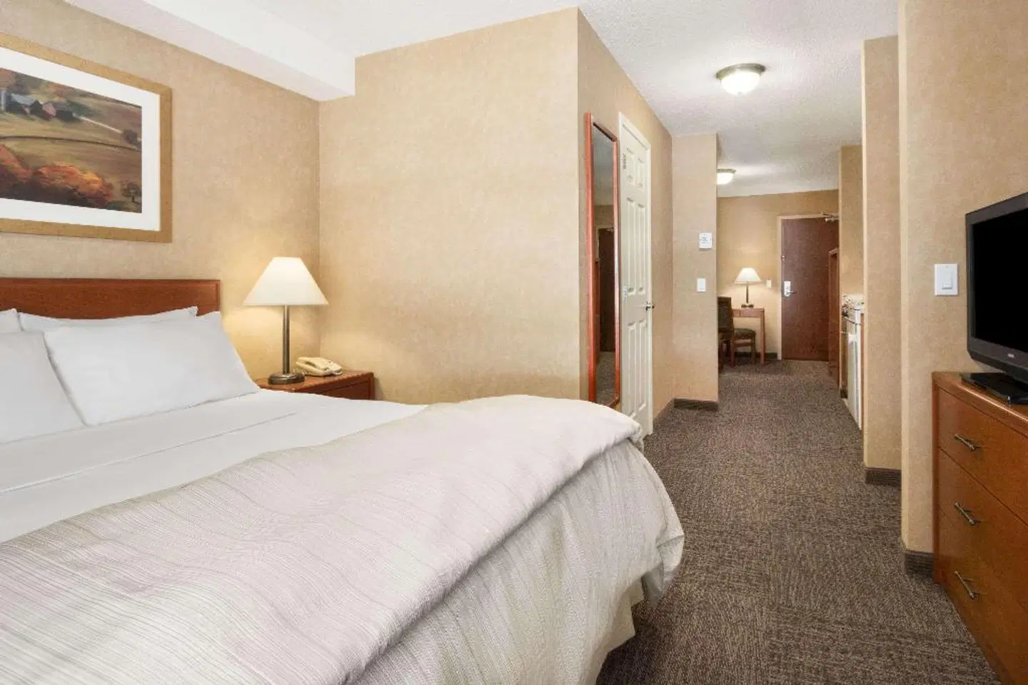Days Inn & Suites by Wyndham Cochrane ROOM_EXAMPLE