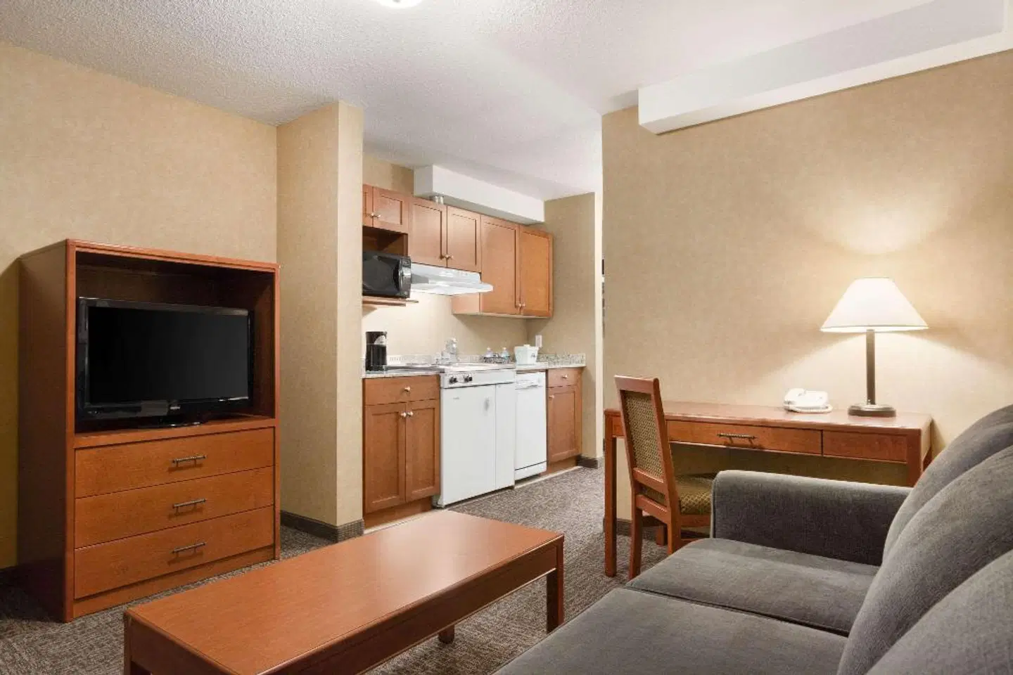Days Inn & Suites by Wyndham Cochrane ROOM_EXAMPLE