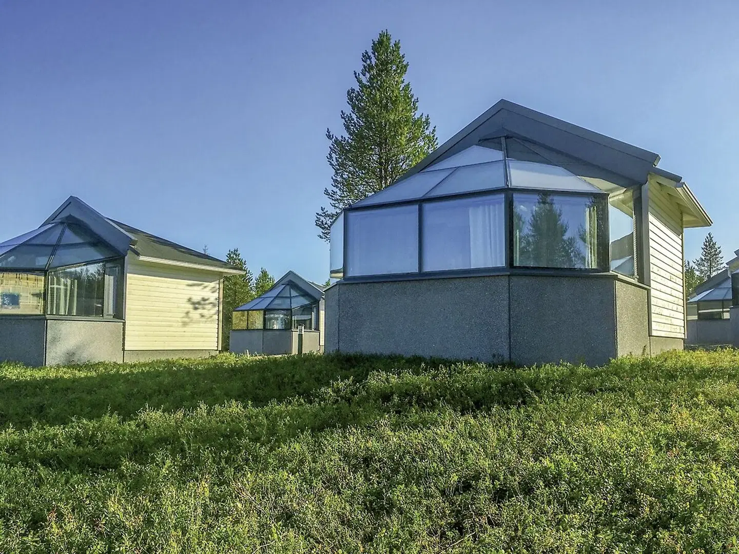 Santa's Igloos Arctic Circle EXTERIOR