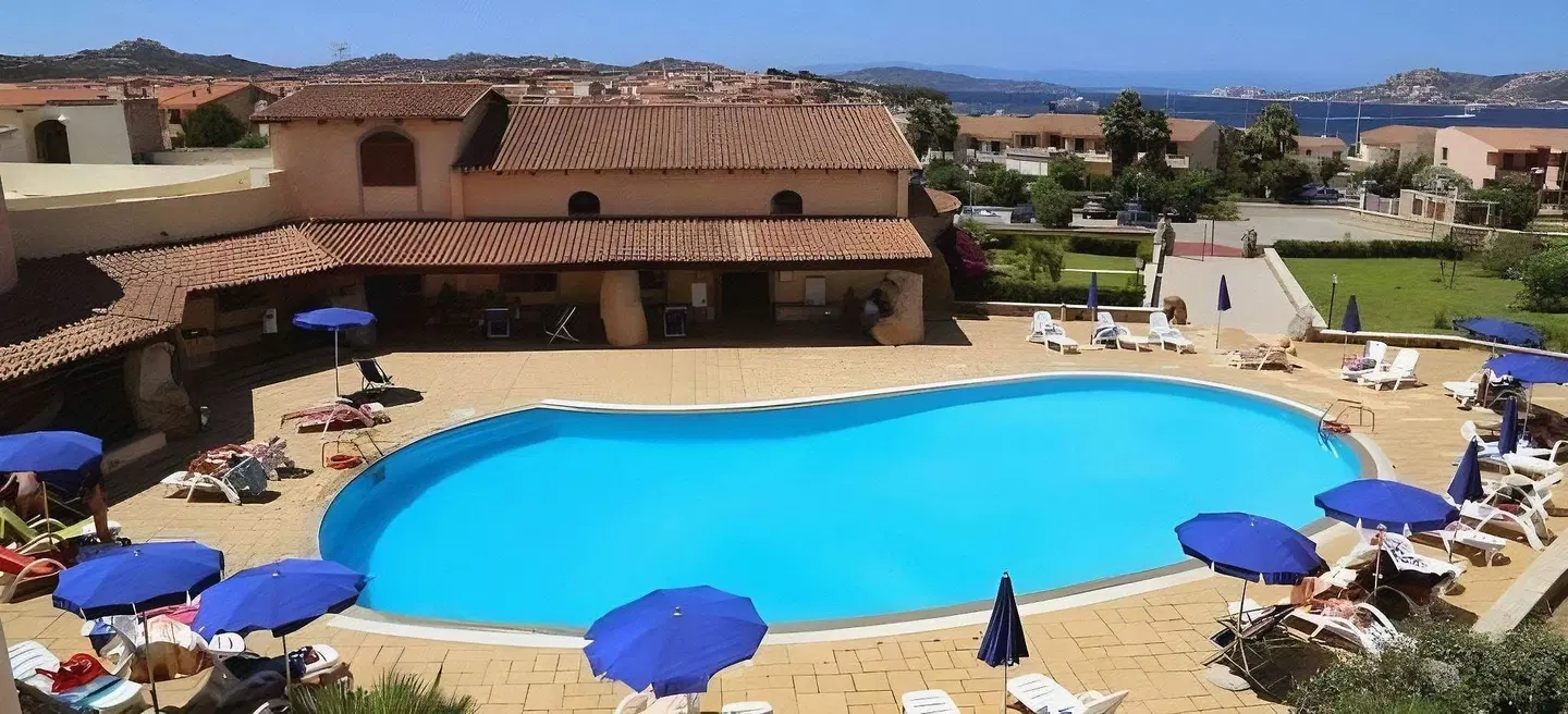 Club Esse Posada Beach Resort OUTDOOR_POOL