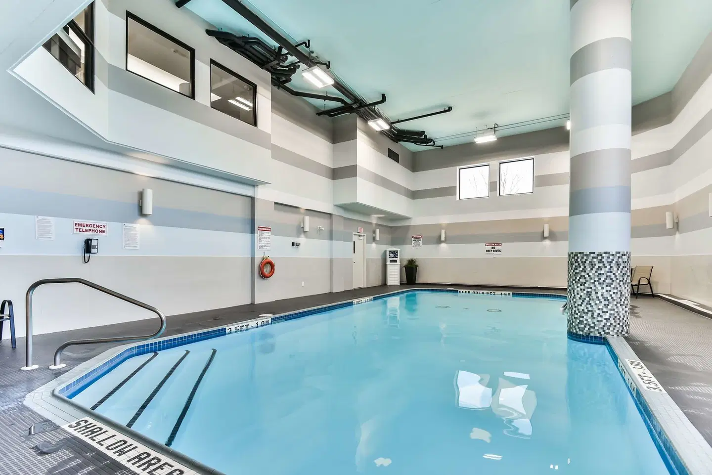 Best Western Plus Cambridge Hotel INDOOR_POOL