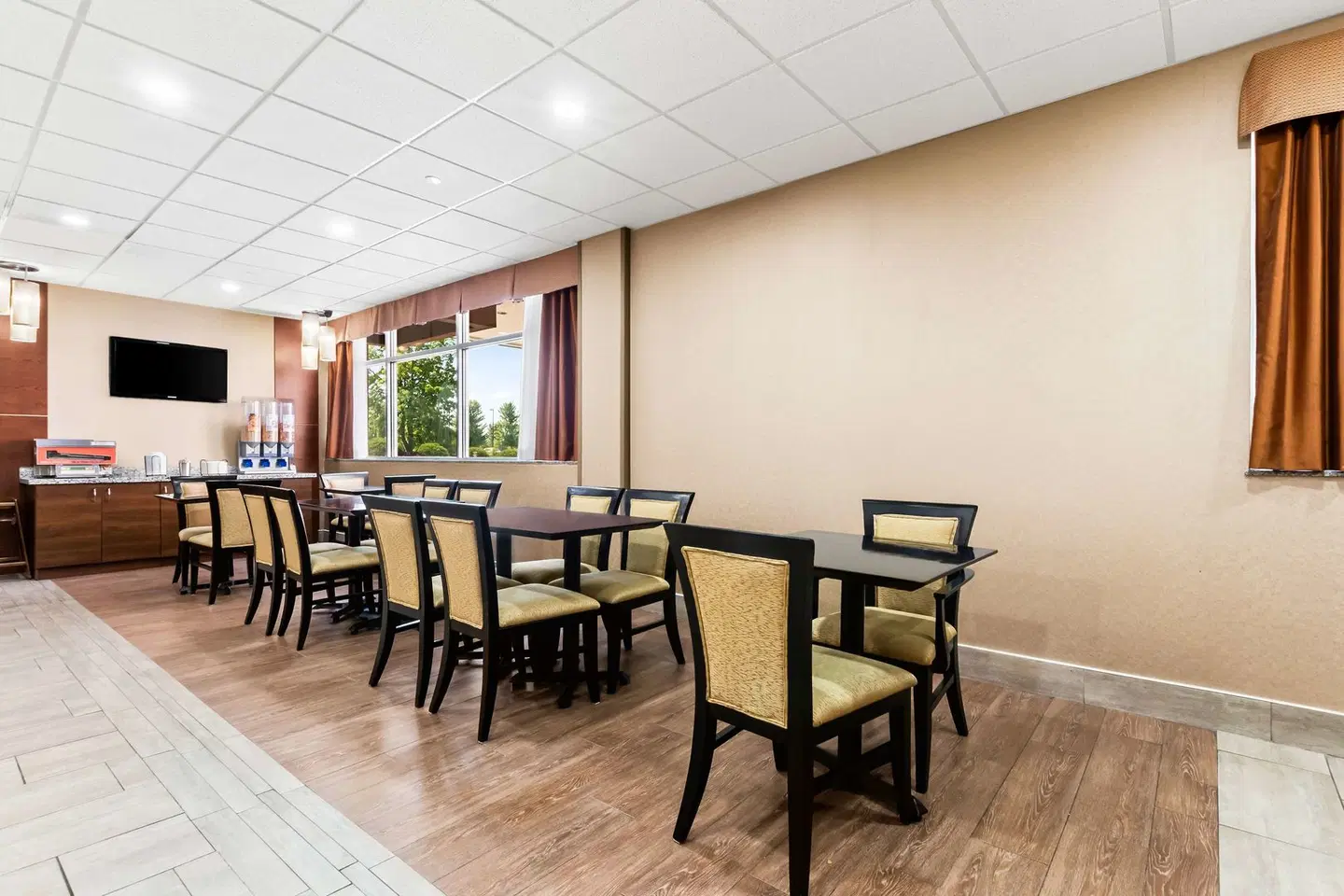 Best Western Plus Fergus Hotel RESTAURANT