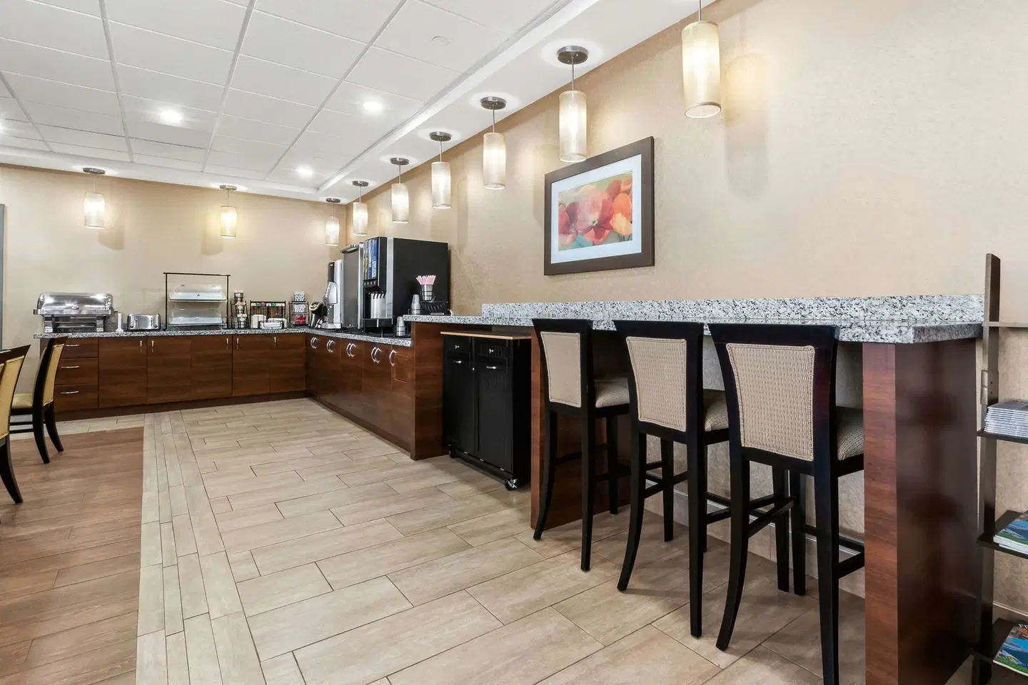 Best Western Plus Fergus Hotel BAR