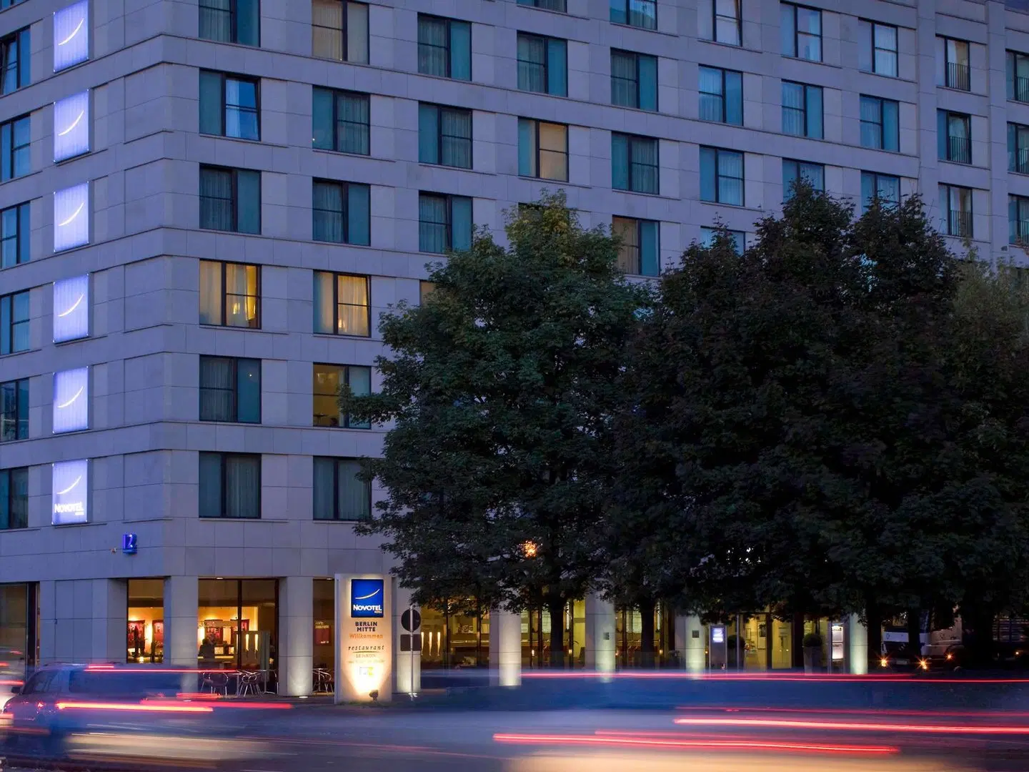 Novotel Berlin Mitte Hotel EXTERIOR