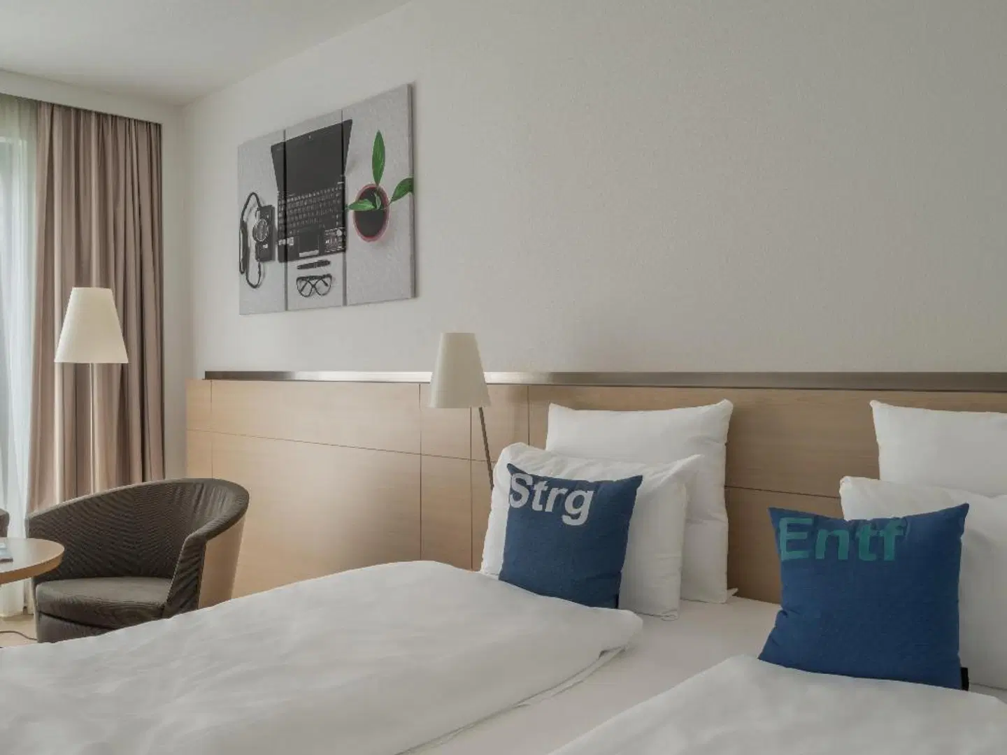 Novotel Berlin Mitte Hotel ROOM_EXAMPLE