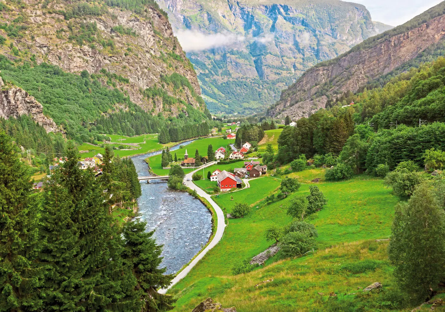 Mit Schiff und Bahn von Bergen nach Oslo Garten