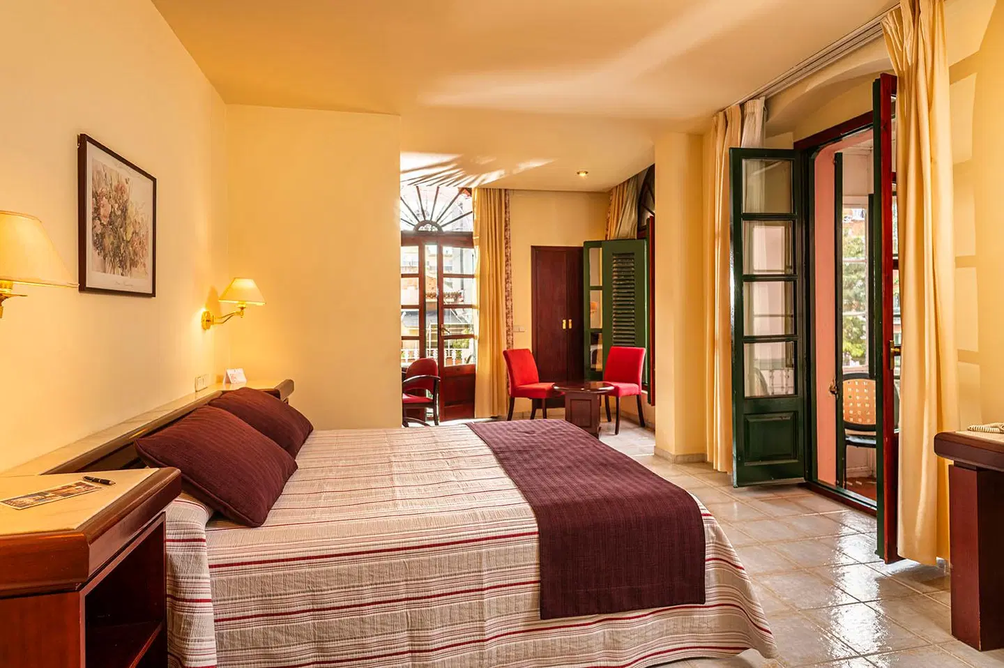 Guitart Rosa ROOM_EXAMPLE