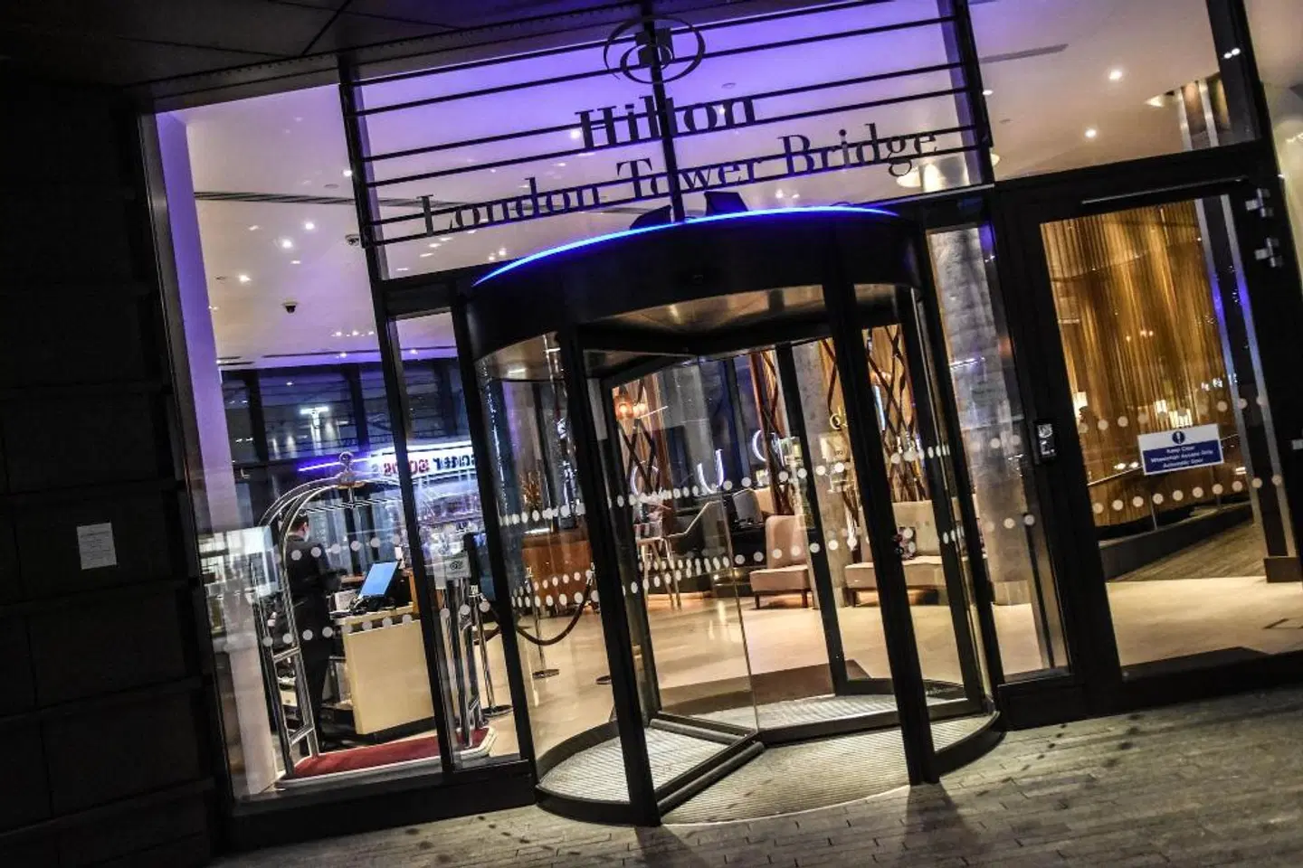 Hilton London Tower Bridge EXTERIOR