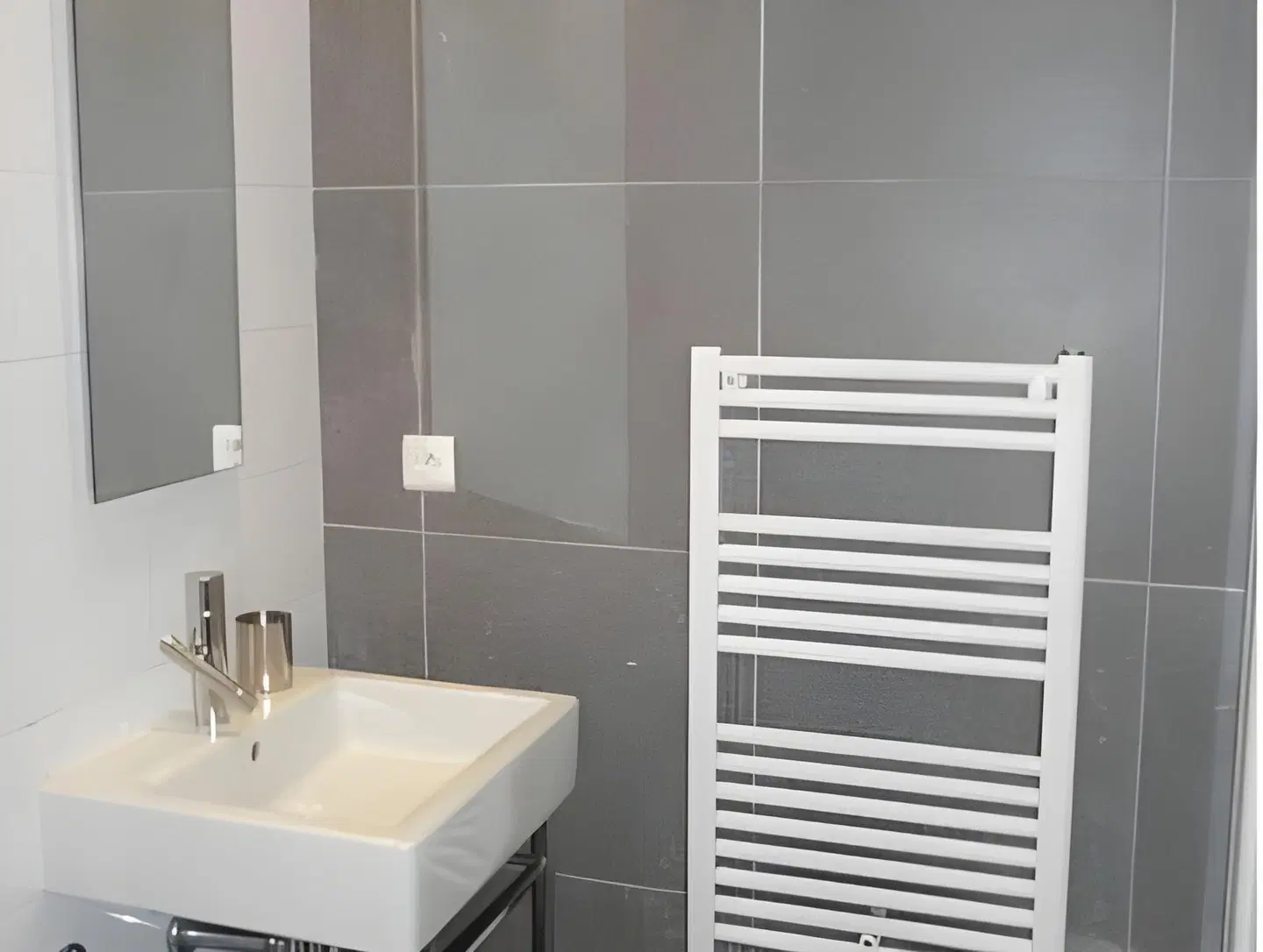 Florella Croisette Apartment Badezimmer