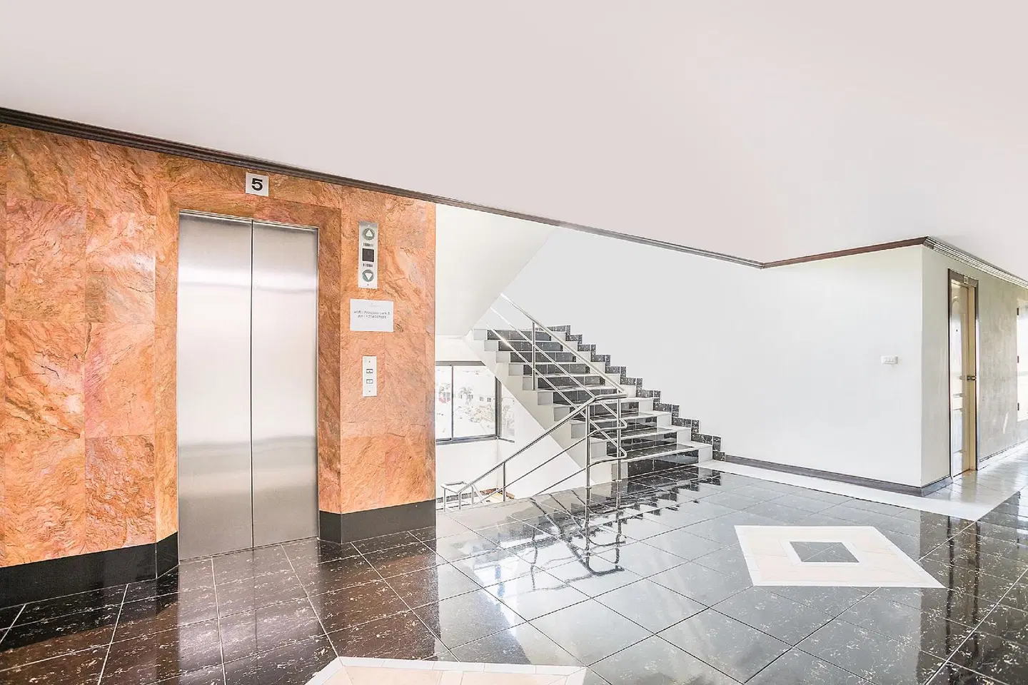 OYO 566 Princess Park Hotel MODEL_IMPRESSION