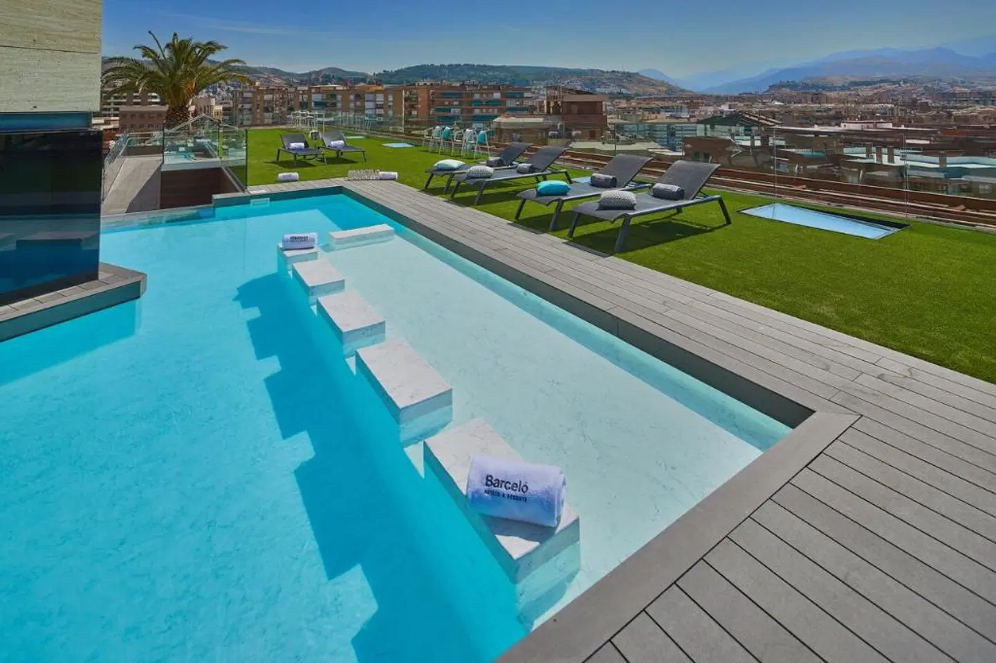 Barceló Granada Congress OUTDOOR_POOL