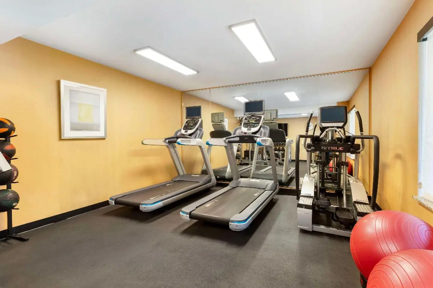 Best Western PLUS Rancho Cordova Inn SPORTS_AND_LEISURE