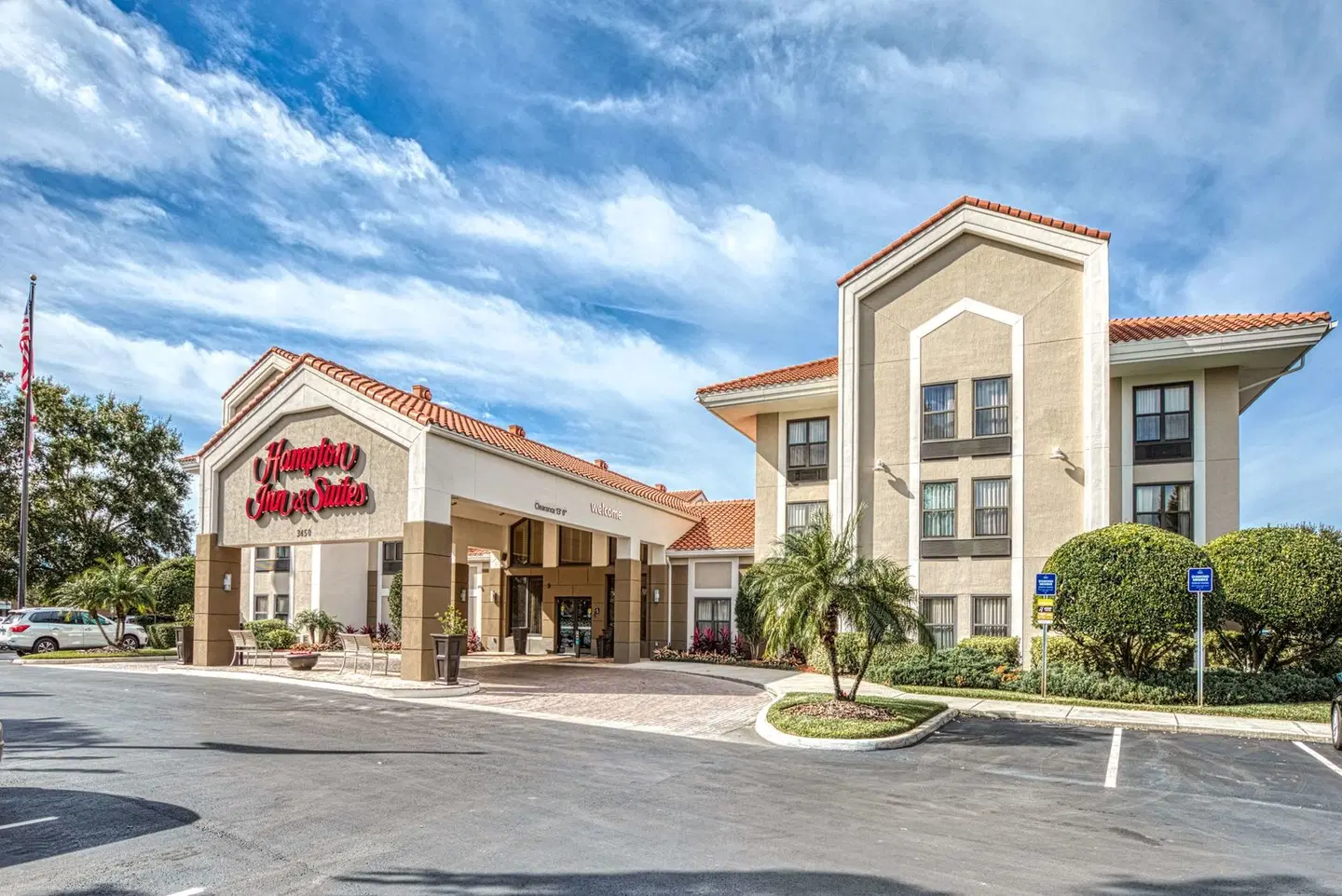 Hampton Inn & Suites Orlando/East UCF Area EXTERIOR