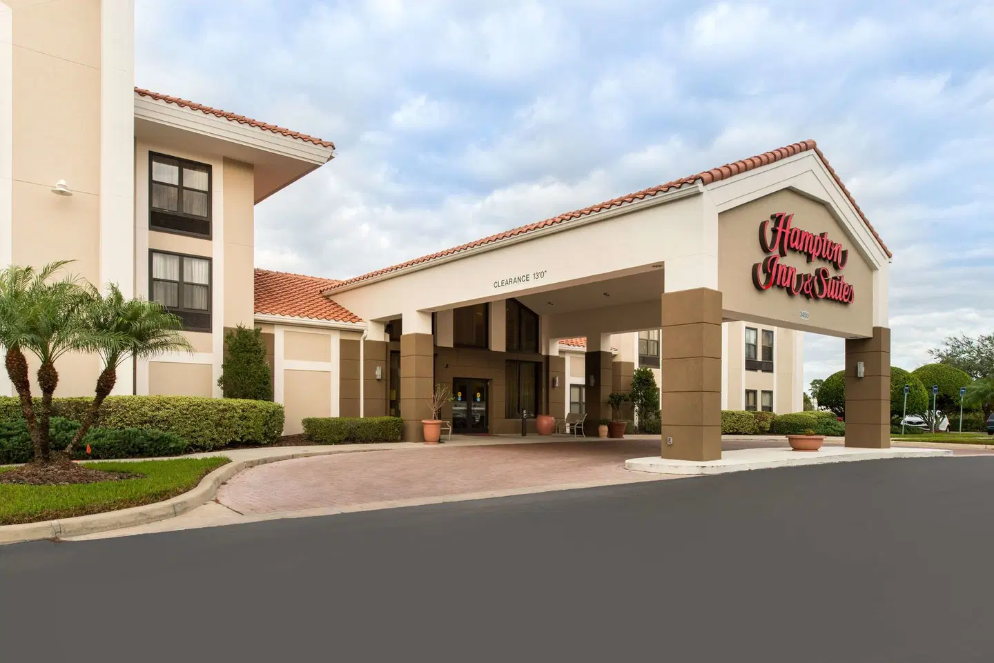 Hampton Inn & Suites Orlando/East UCF Area EXTERIOR