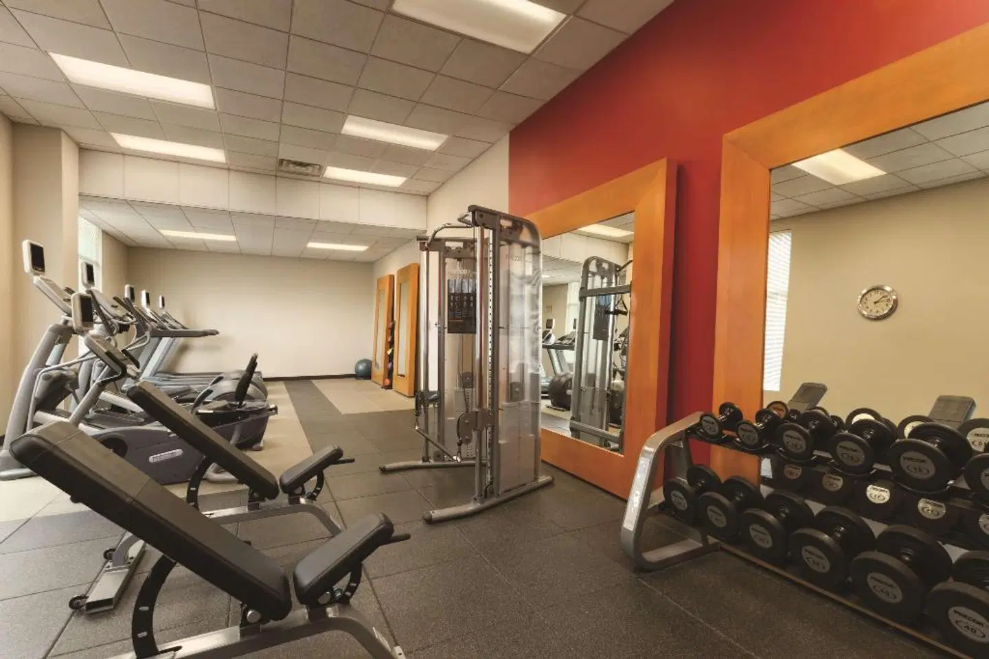 Embassy Suites by Hilton Portland - Airport SPORTS_AND_LEISURE