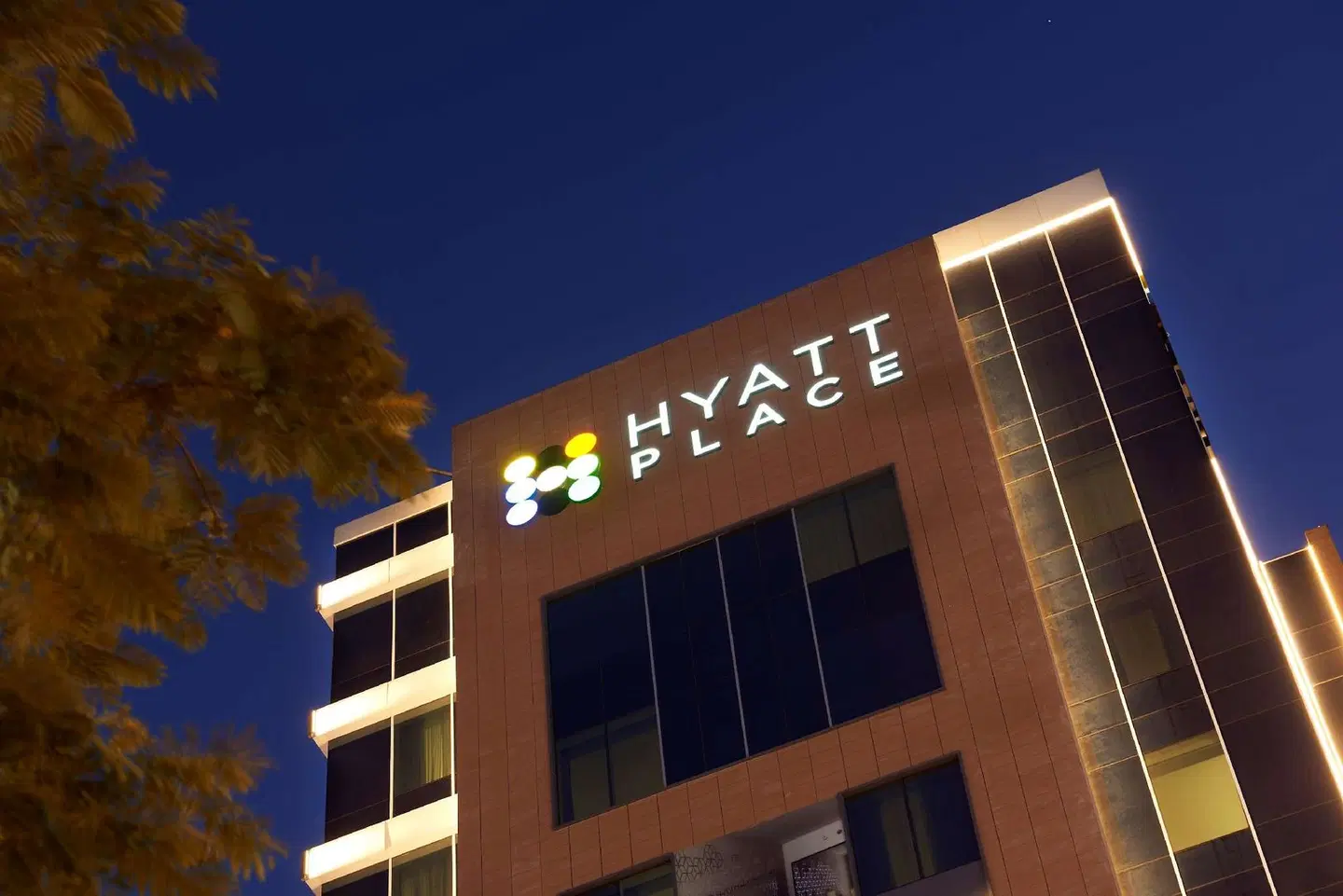 Hyatt Place Dubai/Baniyas Square EXTERIOR