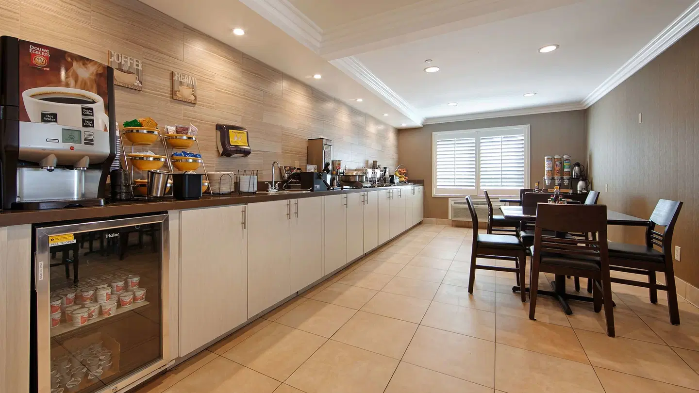 Best Western Burbank Airport Inn Bar