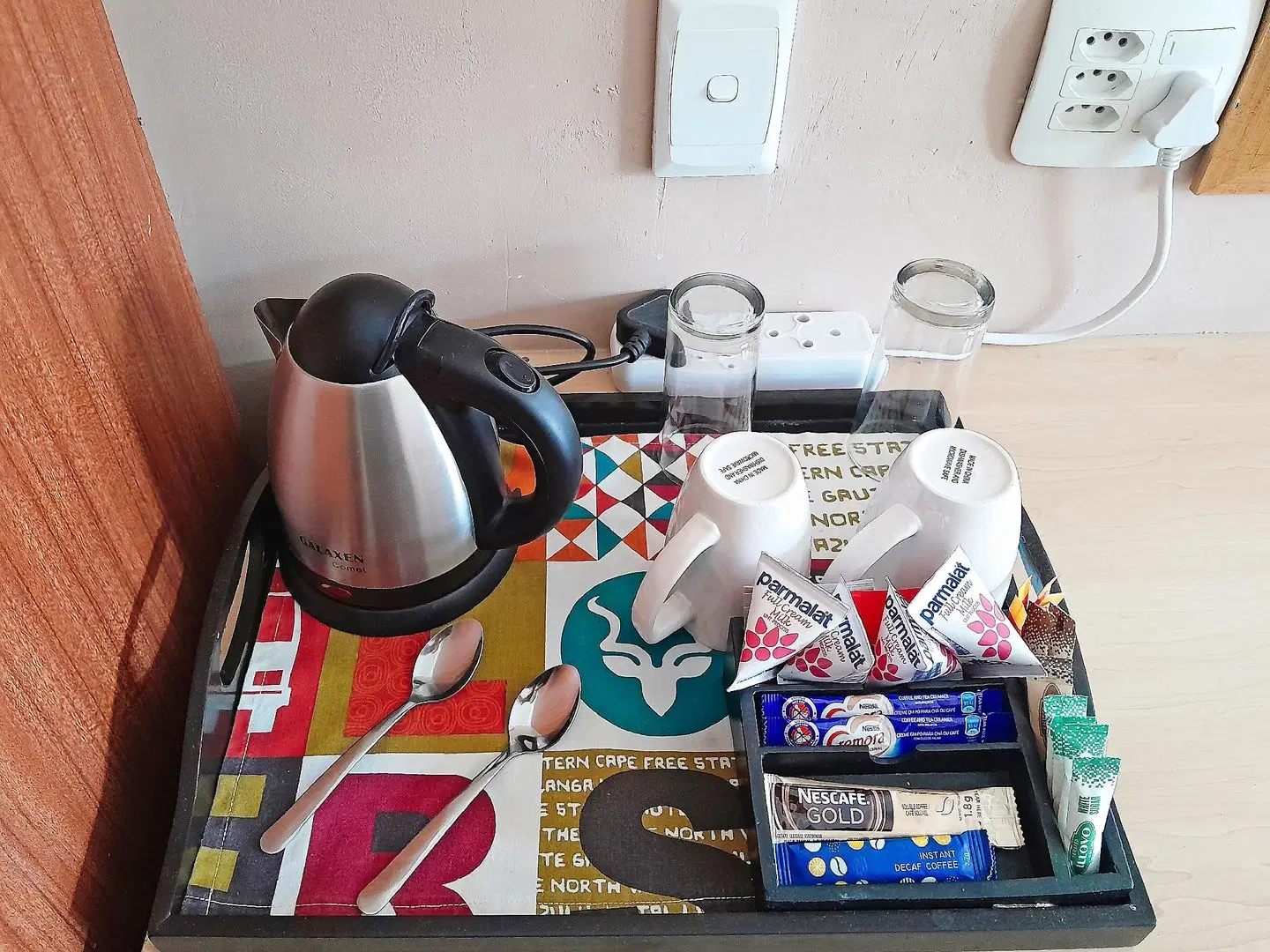 Woodpecker's Inn PEOPLE