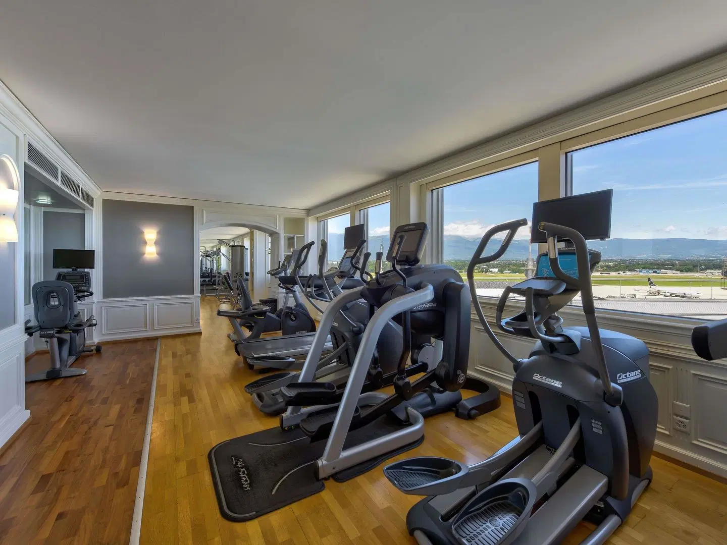 Mövenpick Hotel & Casino Geneva SPORTS_AND_LEISURE