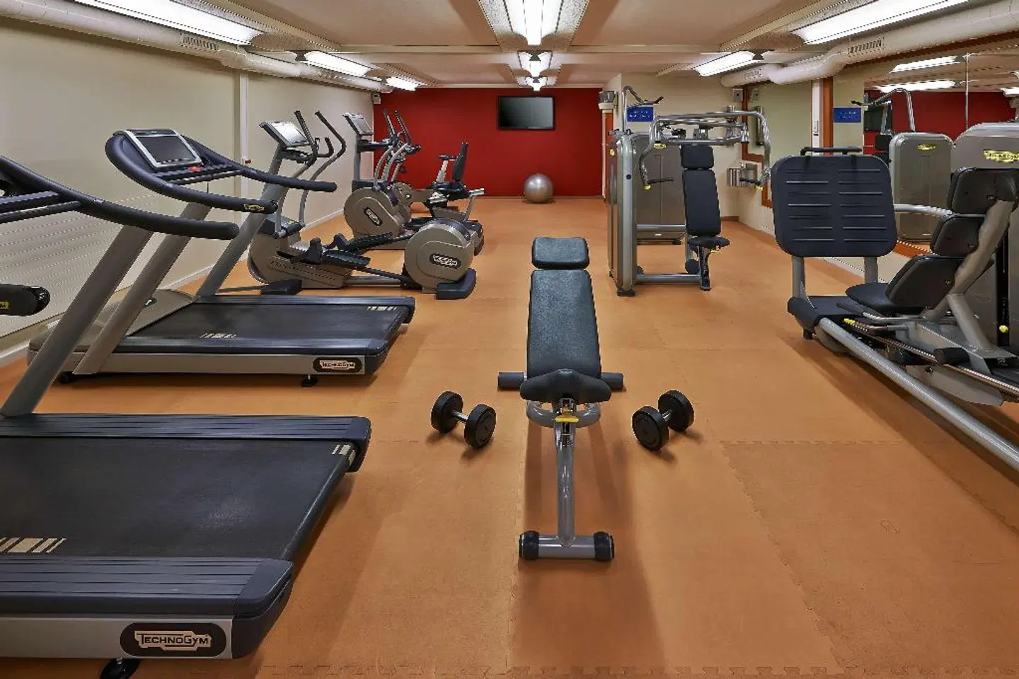 Hilton Zurich Airport SPORTS_AND_LEISURE