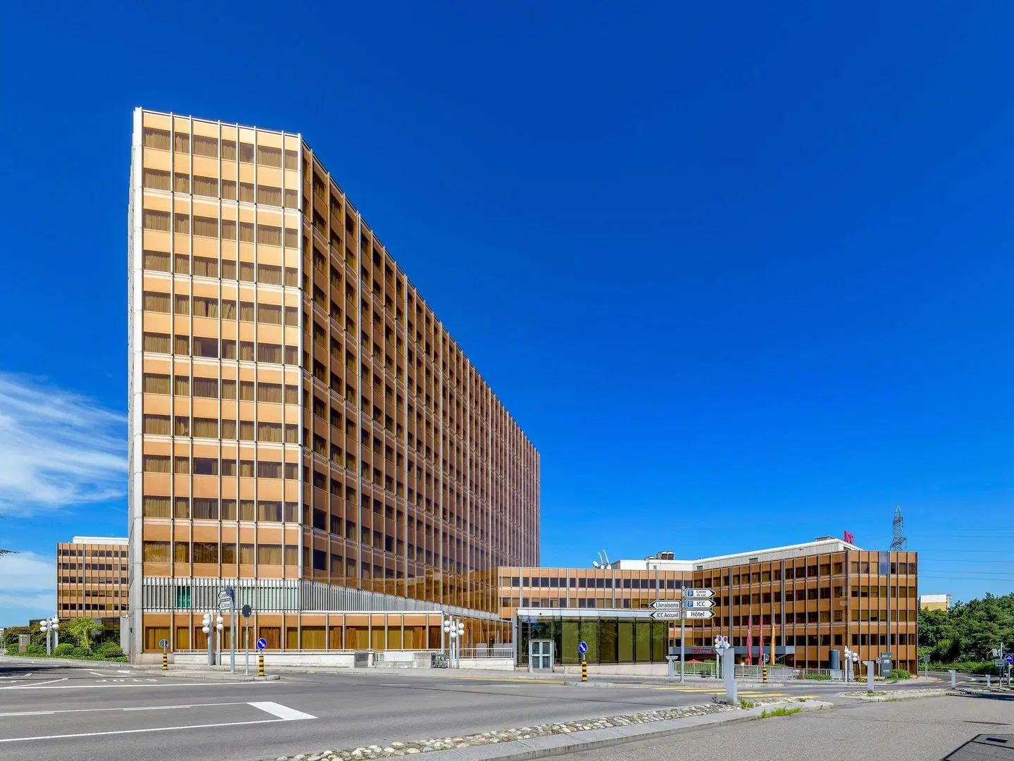 Mövenpick Hotel & Casino Geneva EXTERIOR