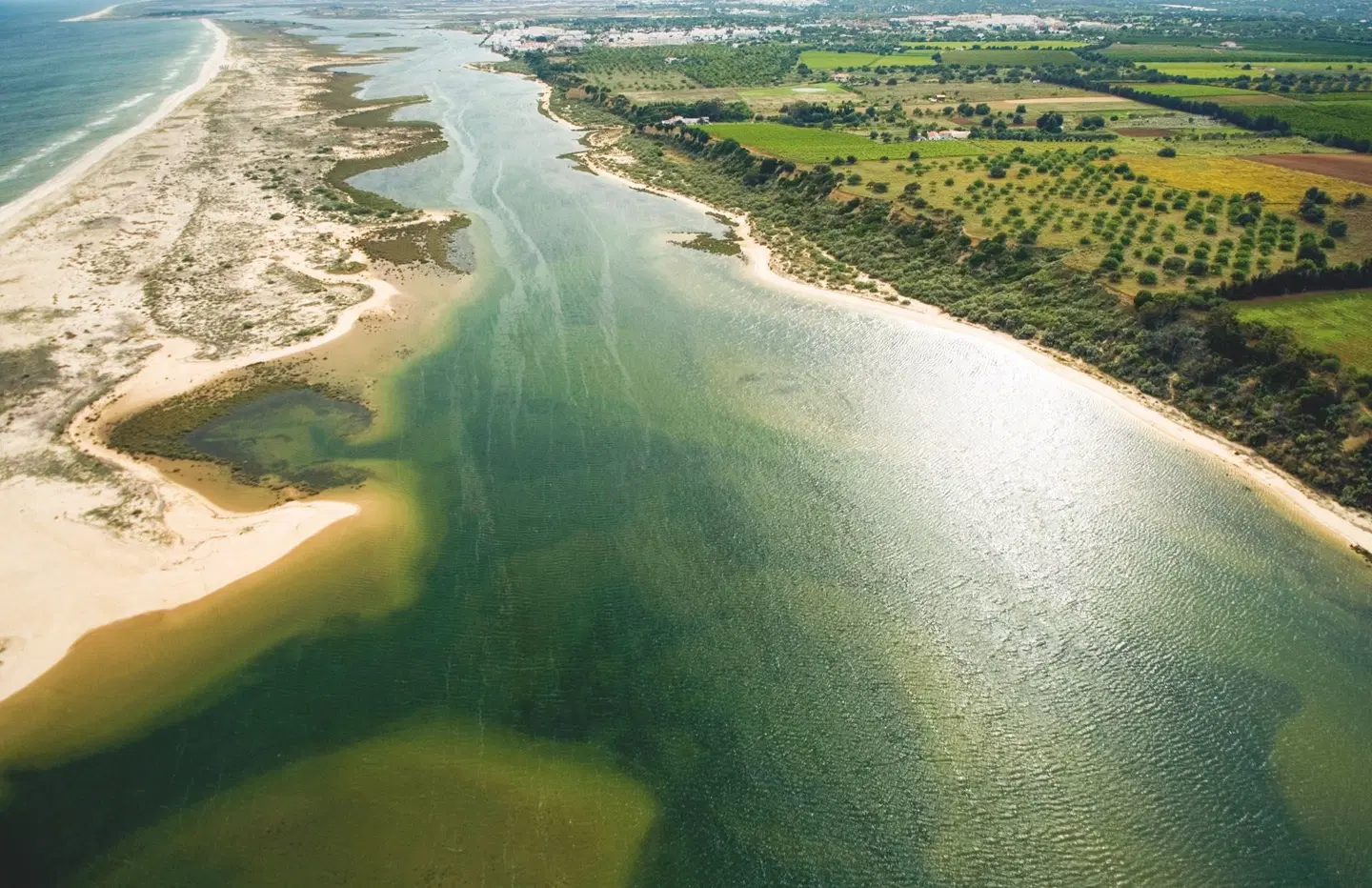 Pedras da Rainha Strand