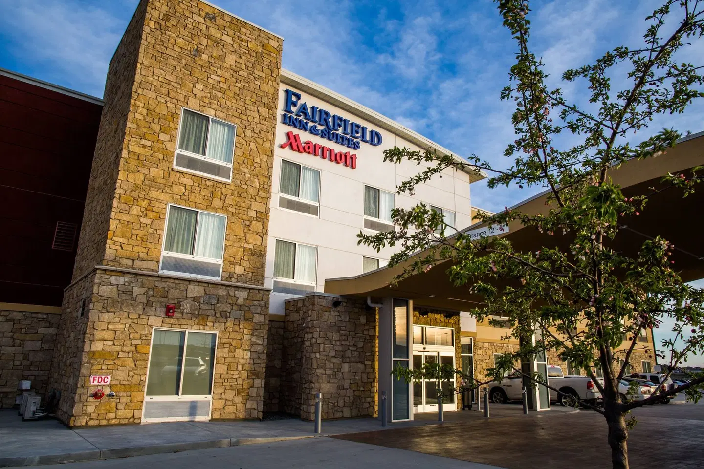 Fairfield Inn & Suites by Marriott Lincoln Southeast EXTERIOR