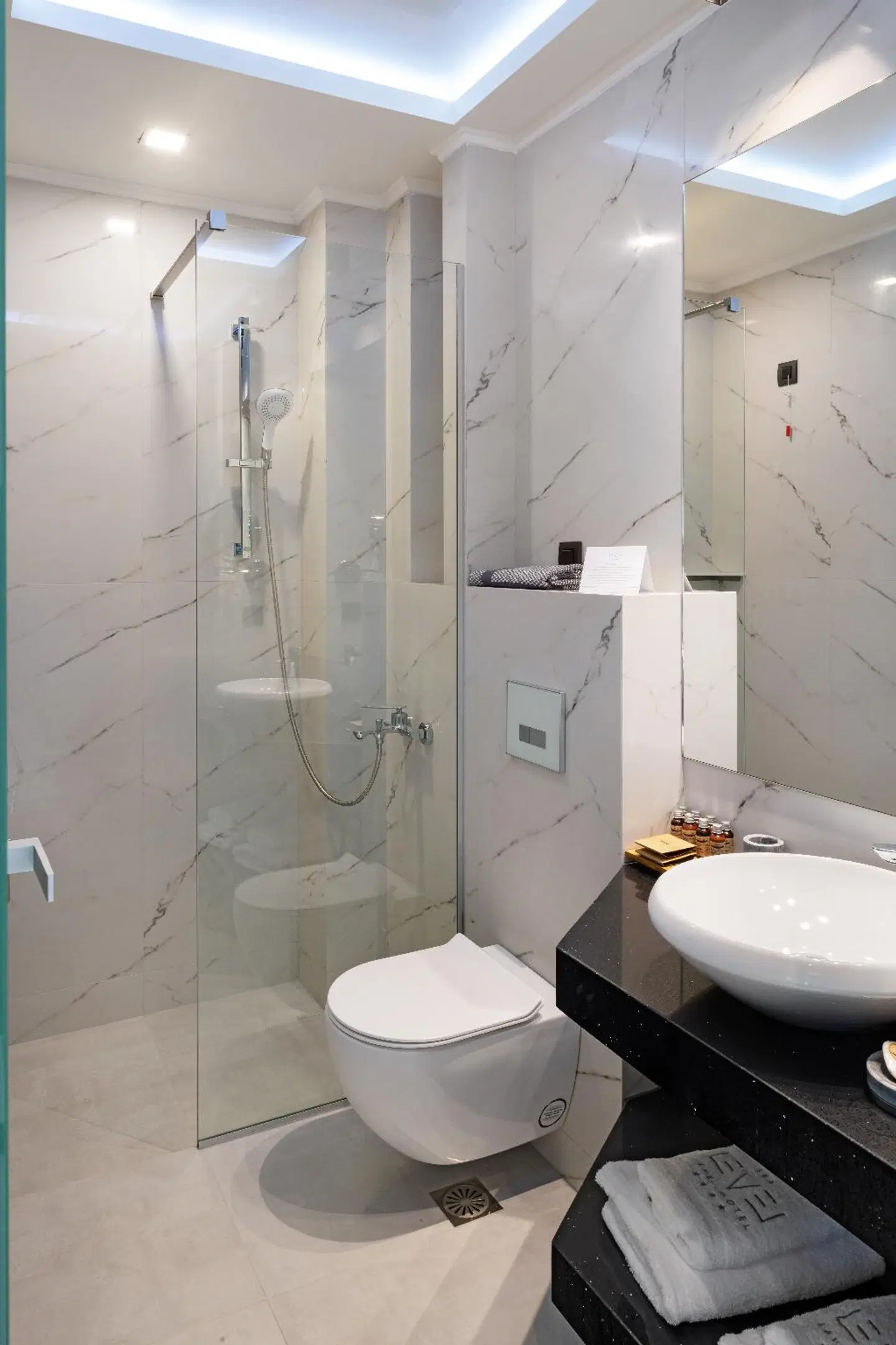 Sea Level Hotel Badezimmer