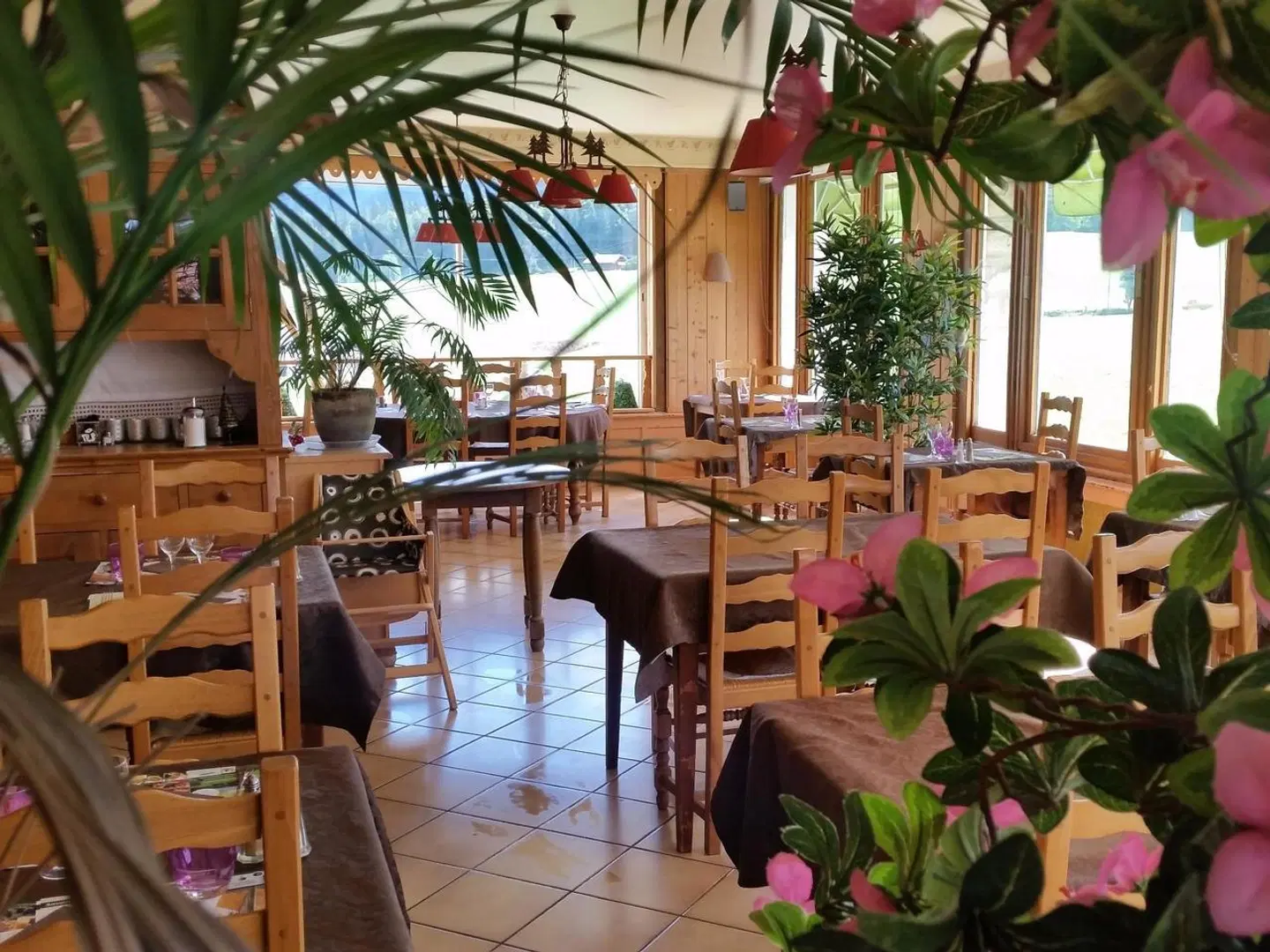 Hôtel Restaurant Le Gai Pinson TERRACE