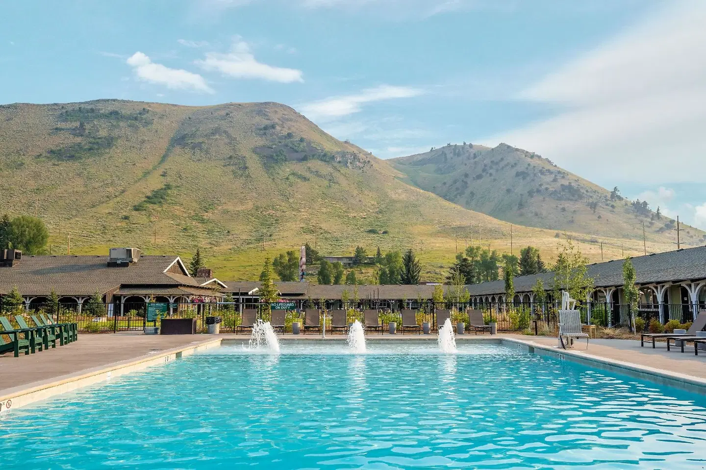 Virginian Lodge OUTDOOR_POOL