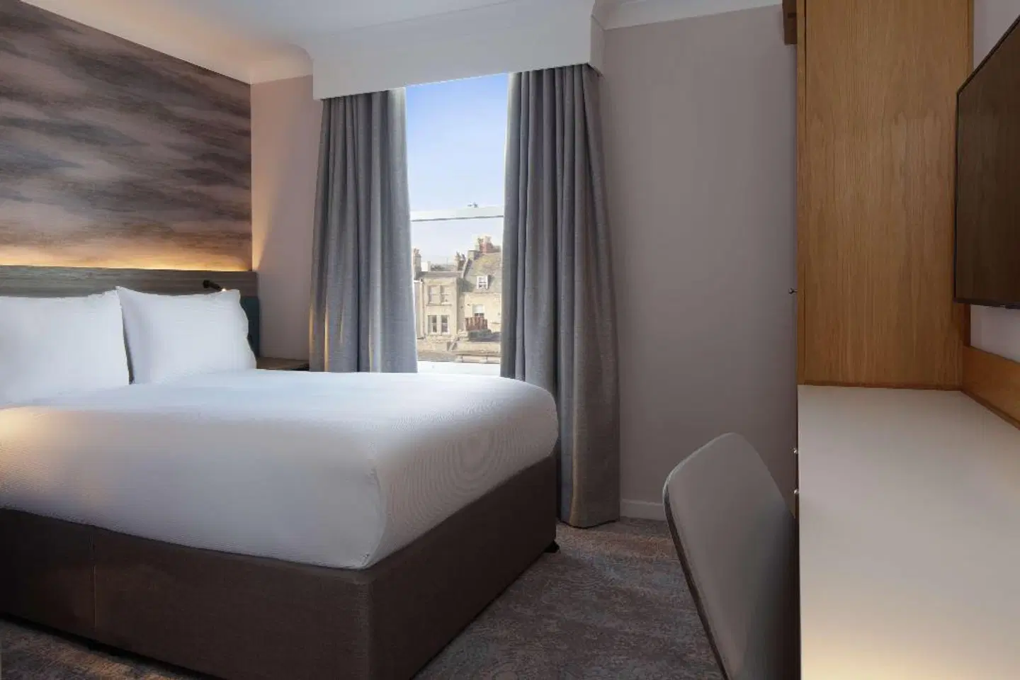 Doubletree by Hilton Bath ROOM_EXAMPLE