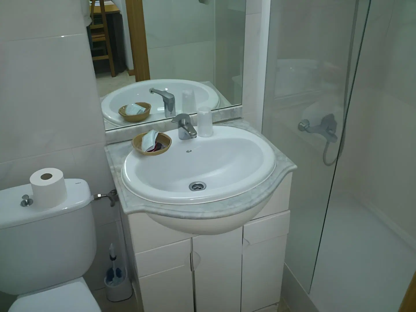 Posada Tintes BATHROOM